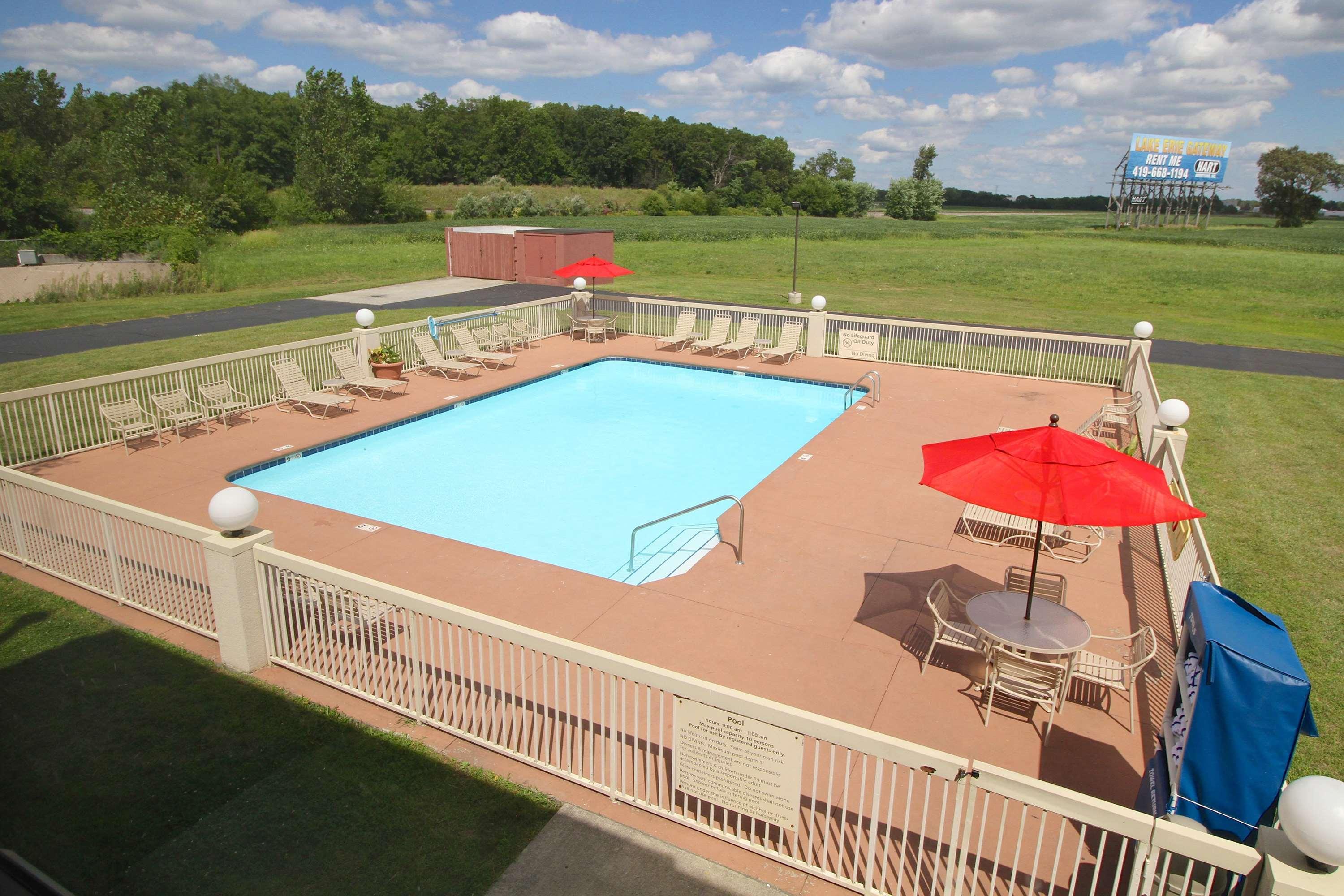 Country Inn & Suites By Radisson, Sandusky South, Oh Milan Zewnętrze zdjęcie
