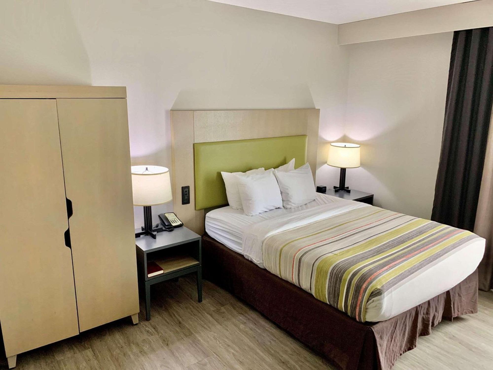 Country Inn & Suites By Radisson, Sandusky South, Oh Milan Zewnętrze zdjęcie